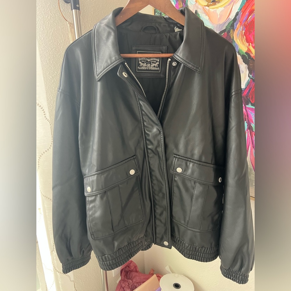 Levi's Black Leather Oversized Dad Bomber Jacket